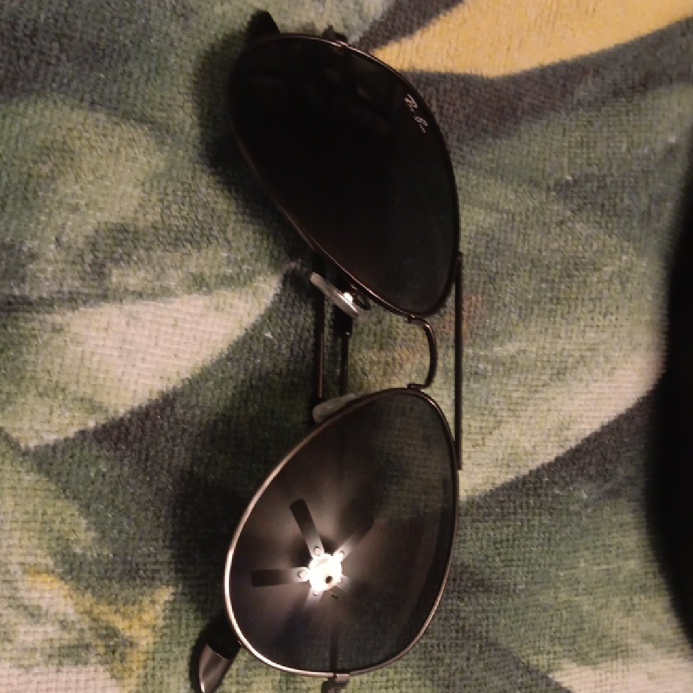 Ray-Ban Black Aviator Sunglasses